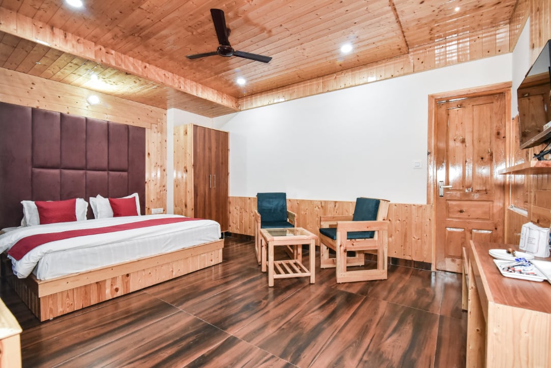 Hotel Dalhousie Deluxe