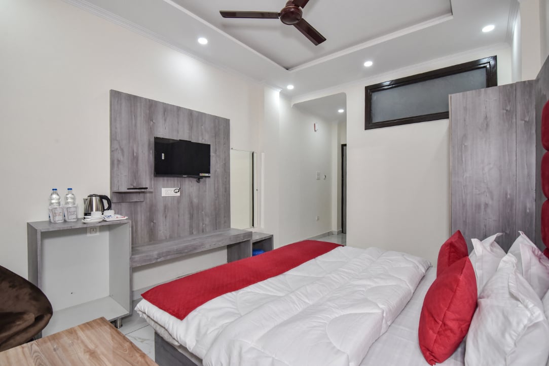 Hotel Dalhousie Deluxe