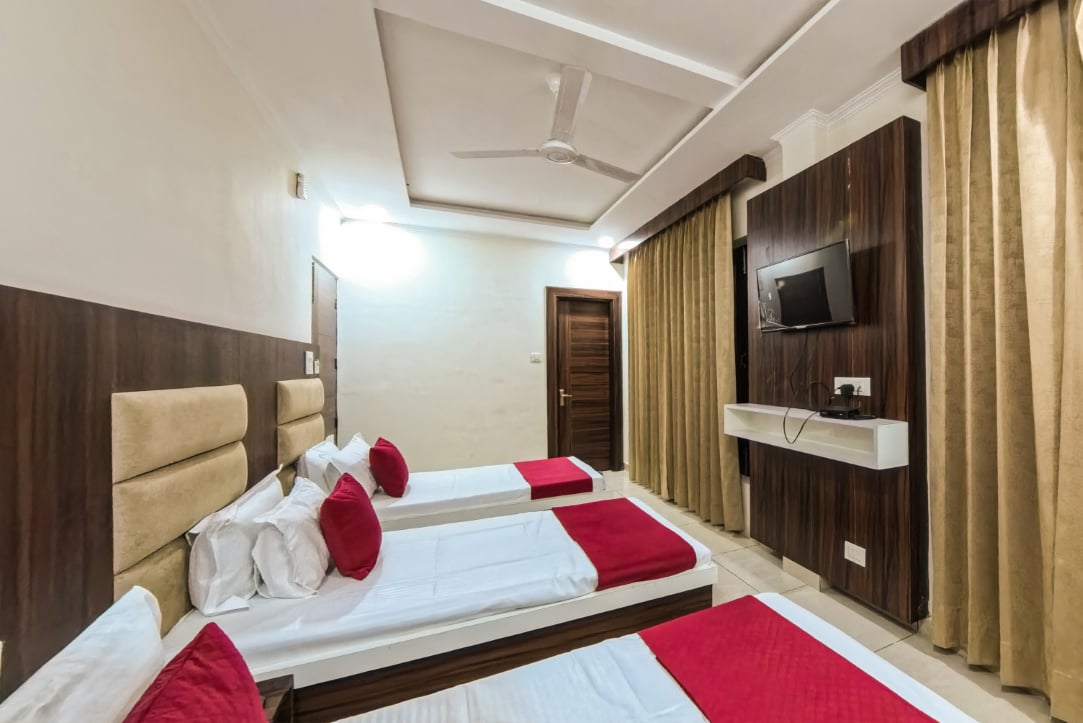 Hotel Dalhousie Deluxe